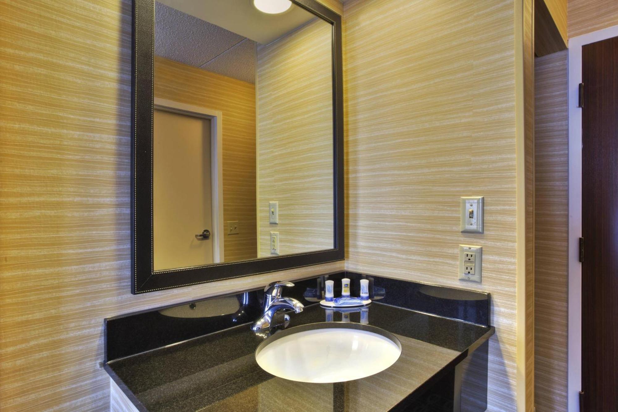 Fairfield Inn Ann Arbor Exterior foto